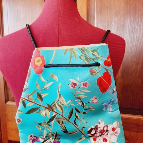 Triangl Swimwear neoprene turquoise floral drawstring beach bag backpack - Picture 2 of 7